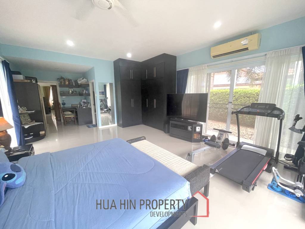 BO FAI: Renovated 4 bedroom villa with a 17x7 meter pool
