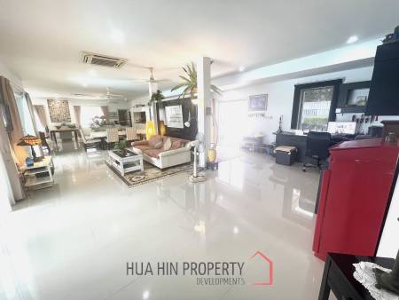 BO FAI: Renovated 4 bedroom villa with a 17x7 meter pool