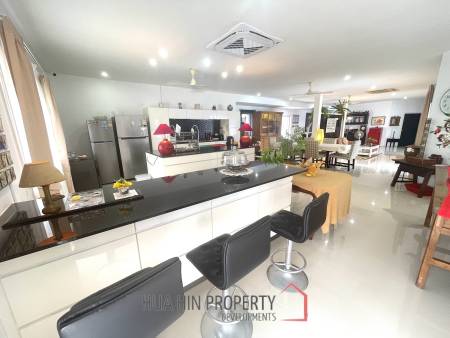 BO FAI: Renovated 4 bedroom villa with a 17x7 meter pool