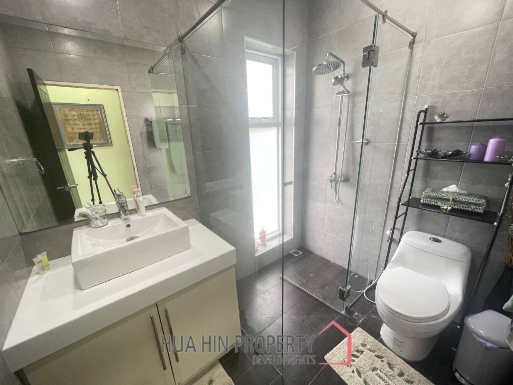 BO FAI: Renovated 4 bedroom villa with a 17x7 meter pool