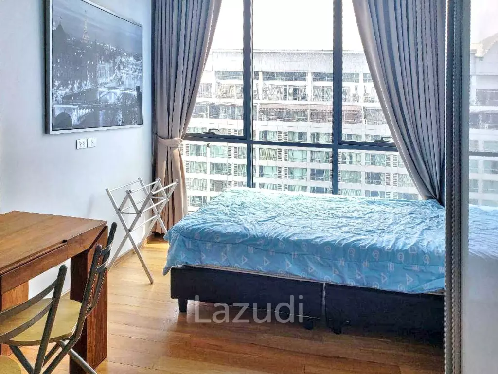 Hyde Sukhumvit 13: Modern Condo in Bangkok