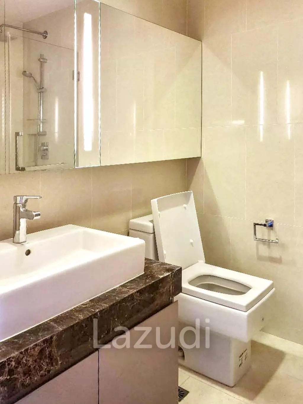 Hyde Sukhumvit 13: Modern Condo in Bangkok