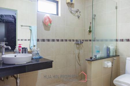 Charming 3-Bedroom Villa in Hua Hin Horizon