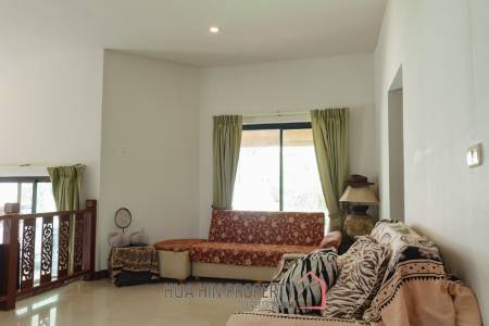 Charming 3-Bedroom Villa in Hua Hin Horizon