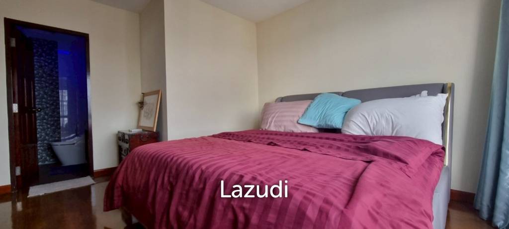 2 Beds 3 Baths 242 SQ.M. Baan Haad U Thong