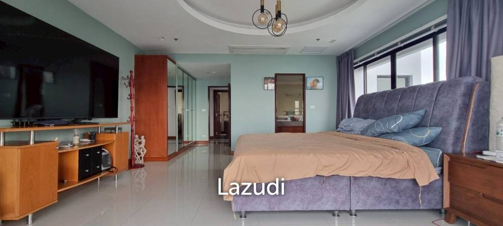 2 Beds 3 Baths 242 SQ.M. Baan Haad U Thong