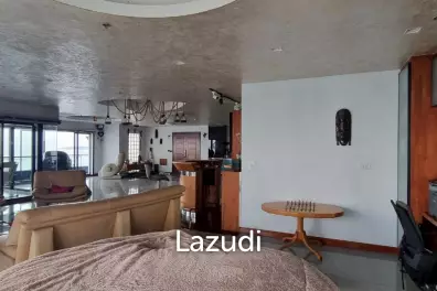 2 Beds 3 Baths 242 SQ.M. Baan Haad U Thong