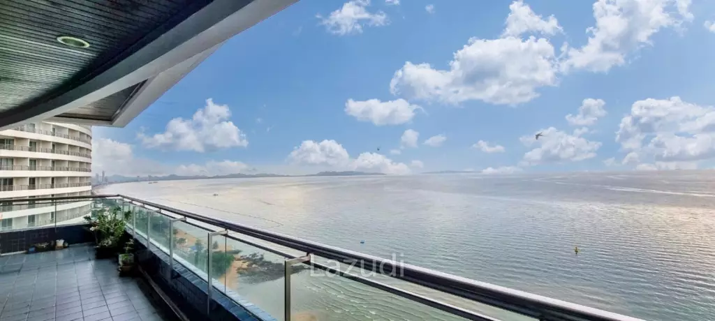 2 Beds 3 Baths 242 SQ.M. Baan Haad U Thong