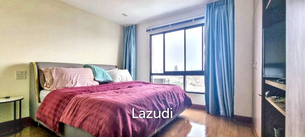 2 Beds 3 Baths 242 SQ.M. Baan Haad U Thong