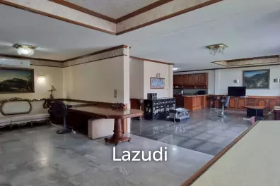 6 Beds 5 Baths 500 SQ.M. House in Soi Siam Country Club