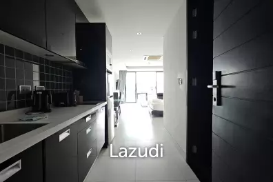 Studio Condo with private Rooftop Terrace and Jacuzzi Near Patong Beach
