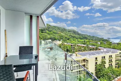 Studio Condo with private Rooftop Terrace and Jacuzzi Near Patong Beach
