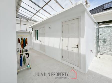 BEST DEAL : Contemporary 3-Bedroom Villa with Pool in Aria 2