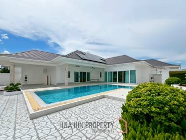 BEST DEAL : Contemporary 3-Bedroom Villa with Pool in Aria 2