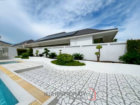 BEST DEAL : Contemporary 3-Bedroom Villa with Pool in Aria 2