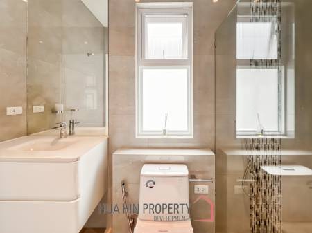 BEST DEAL : Contemporary 3-Bedroom Villa with Pool in Aria 2