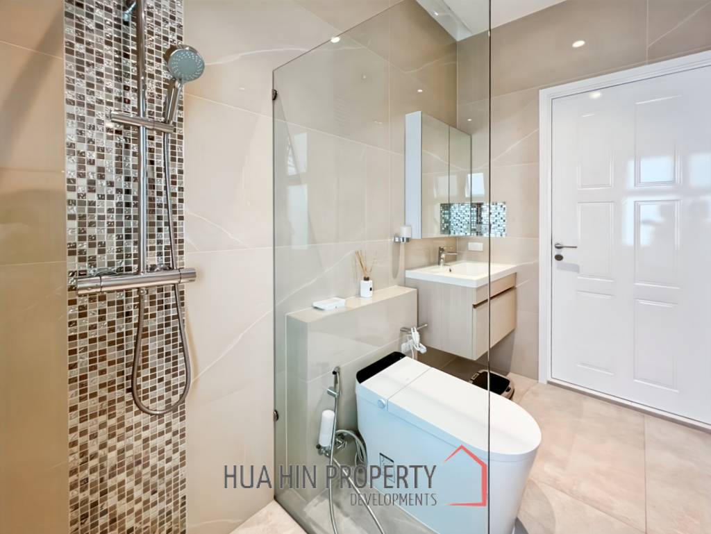 BEST DEAL : Contemporary 3-Bedroom Villa with Pool in Aria 2