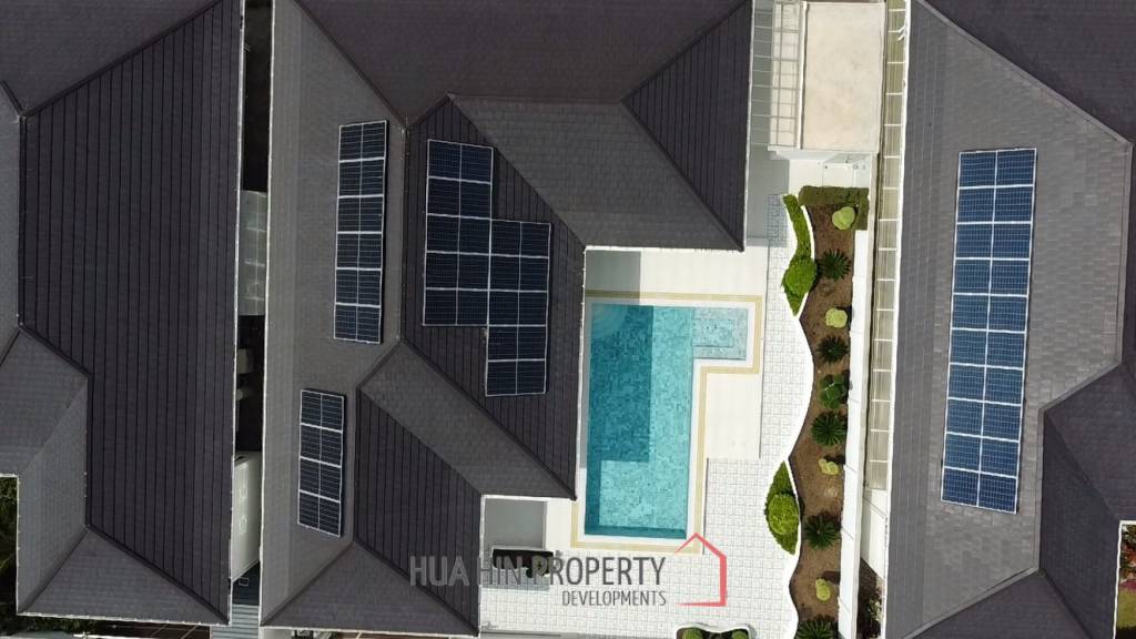 BEST DEAL : Contemporary 3-Bedroom Villa with Pool in Aria 2