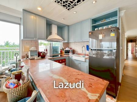 Absolute Beachfront - 2 Bedroom Condo in Baan Thew Kluen, Hua Hin