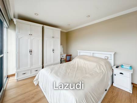 Absolute Beachfront - 2 Bedroom Condo in Baan Thew Kluen, Hua Hin