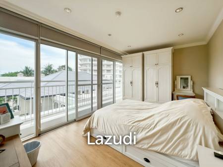 Absolute Beachfront - 2 Bedroom Condo in Baan Thew Kluen, Hua Hin