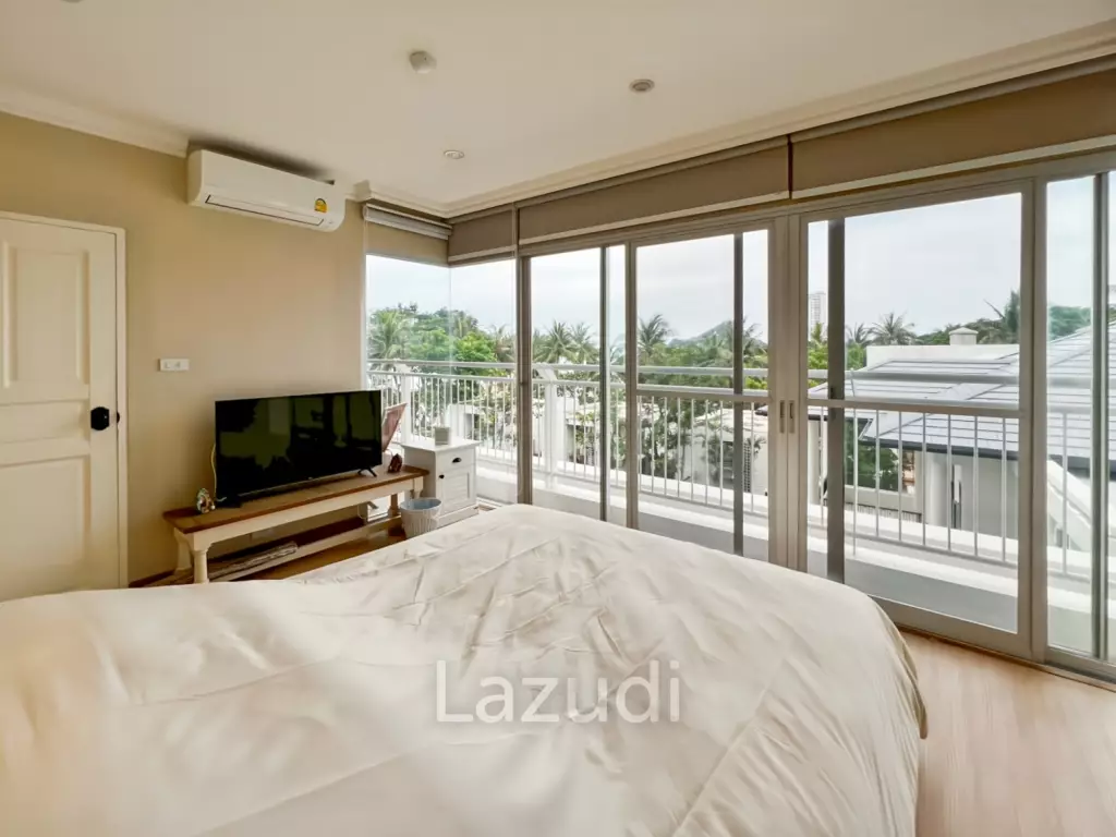 Absolute Beachfront - 2 Bedroom Condo in Baan Thew Kluen, Hua Hin