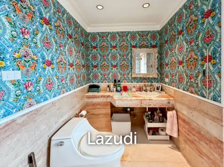 Absolute Beachfront - 2 Bedroom Condo in Baan Thew Kluen, Hua Hin