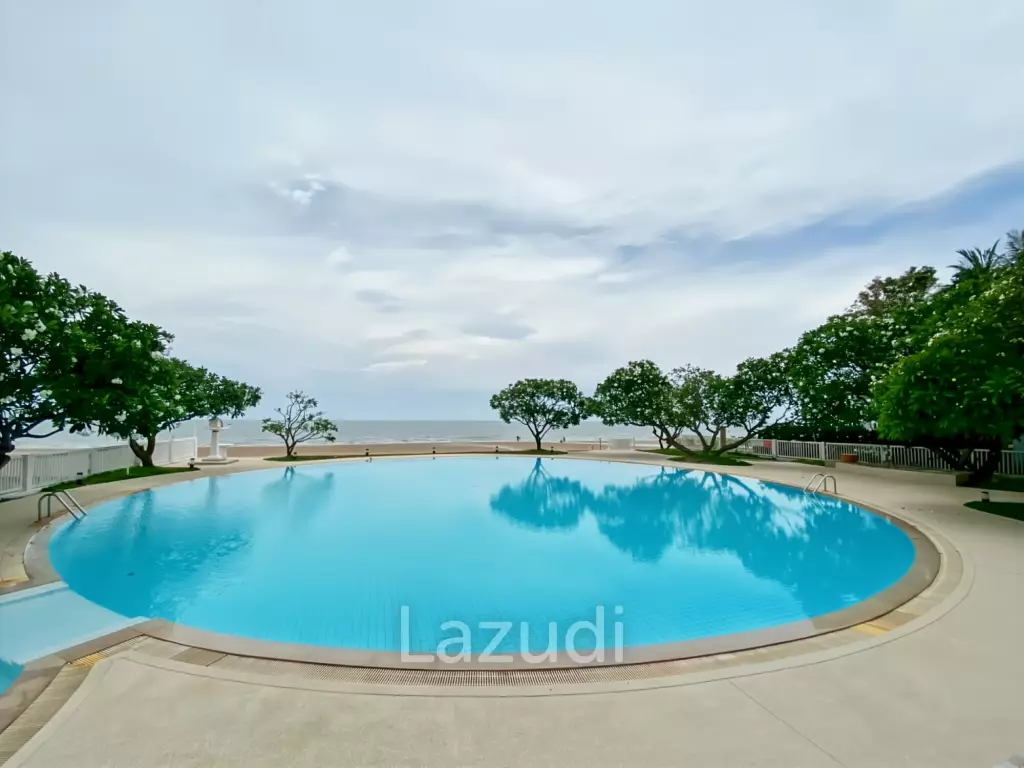 Absolute Beachfront - 2 Bedroom Condo in Baan Thew Kluen, Hua Hin