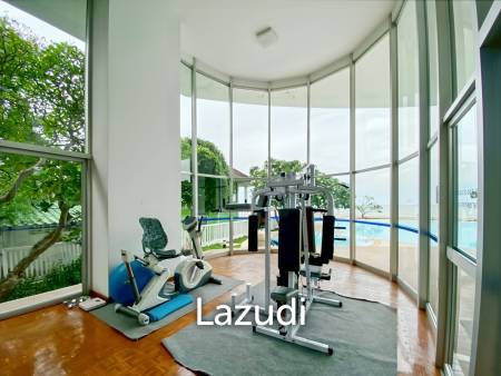 Absolute Beachfront - 2 Bedroom Condo in Baan Thew Kluen, Hua Hin