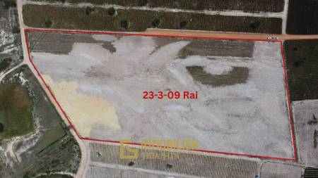 ที่ดินขนาดใหญ่เหมาะลงทุนและพัฒนา 23-3-09 ไร่ วิวภูเขาในตำบลทับใต้ หัวหิน