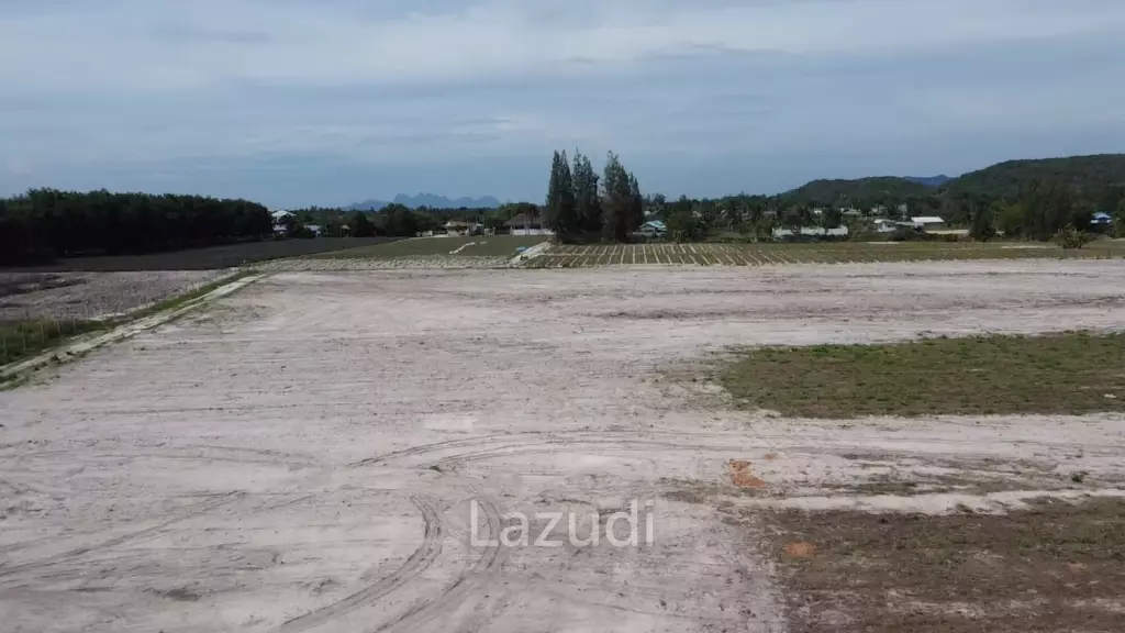 Prime Investment Land 23-3-09 Rai Land in Thap Tai Hua Hin