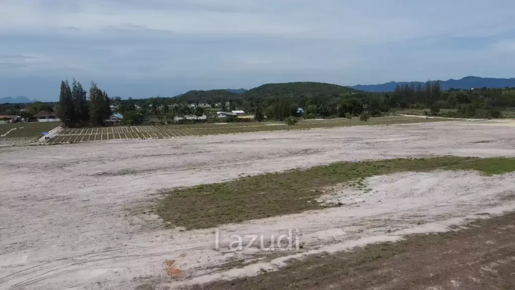 Prime Investment Land 23-3-09 Rai Land in Thap Tai Hua Hin