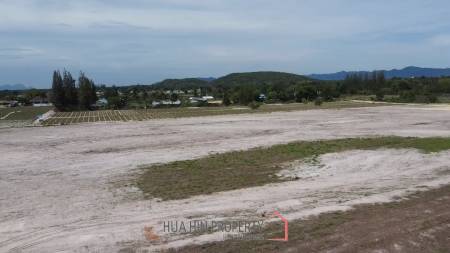 Prime Investment Land 23-3-09 Rai Land in Thap Tai Hua Hin