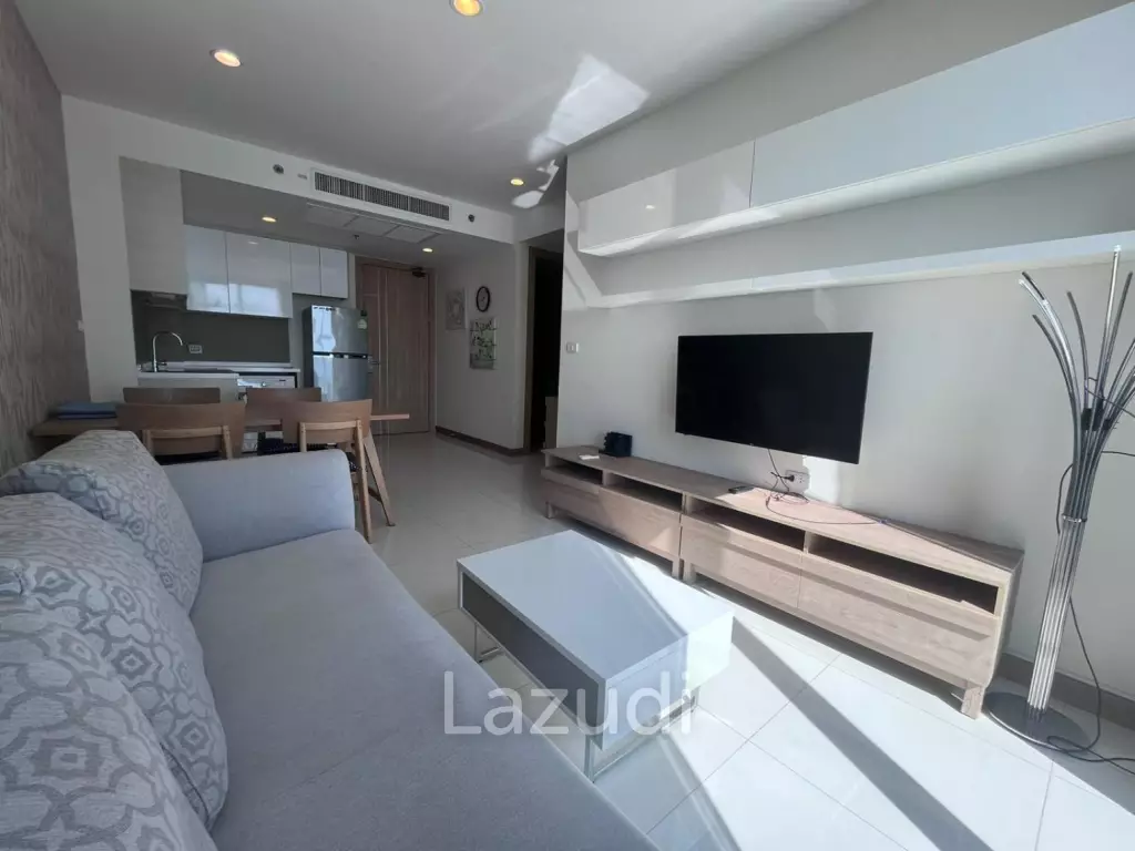 2 Beds 2 Baths 86 SQ.M. The Riviera Wongamat Beach