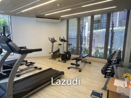 The Pine: 1 bedroom condo with sea view