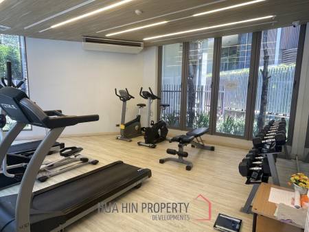 The Pine: 1 bedroom condo with sea view