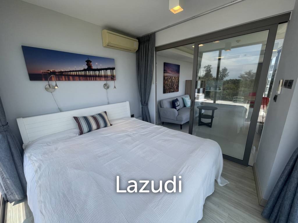 The Pine: 1 bedroom condo with sea view