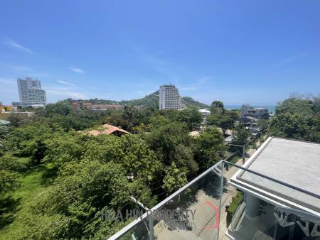The Pine: 1 bedroom condo with sea view