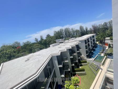 The Pine: 1 bedroom condo with sea view