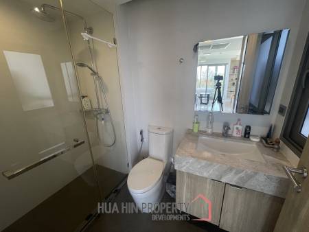 The Pine: 1 bedroom condo with sea view