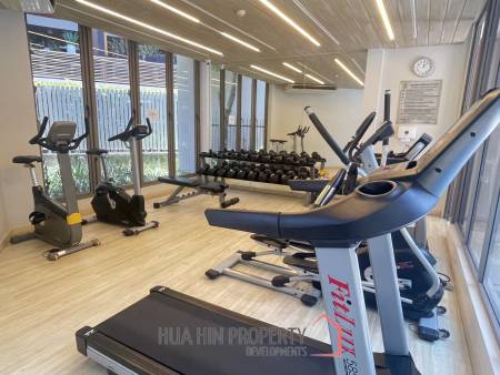 The Pine: 1 bedroom condo with sea view