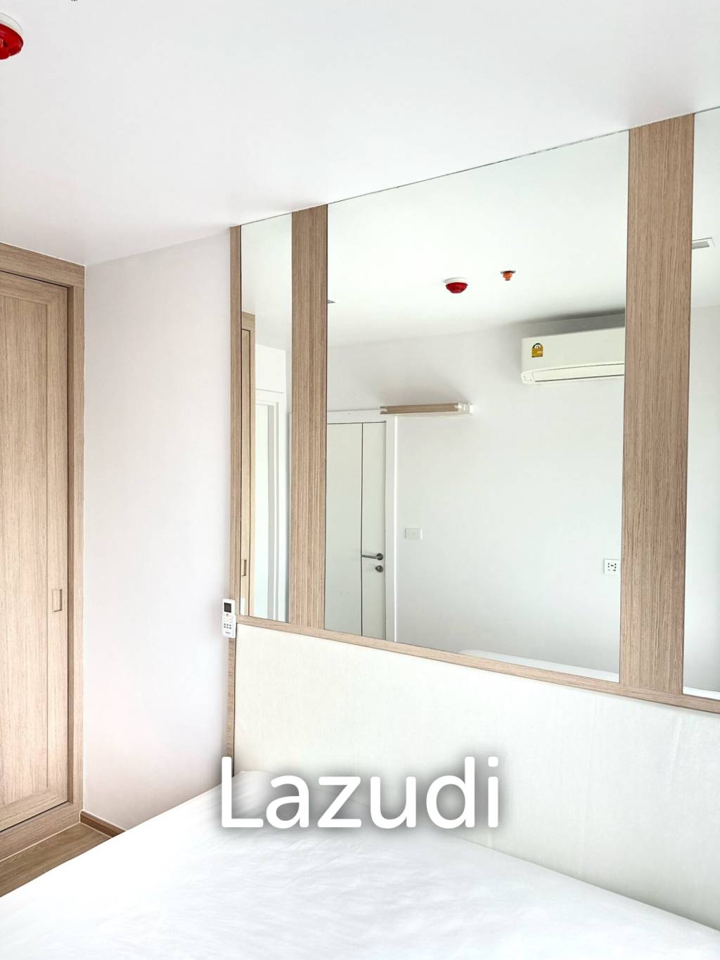 2 Bed 2 Bath 59 SQ.M LIFE Asoke - Rama 9