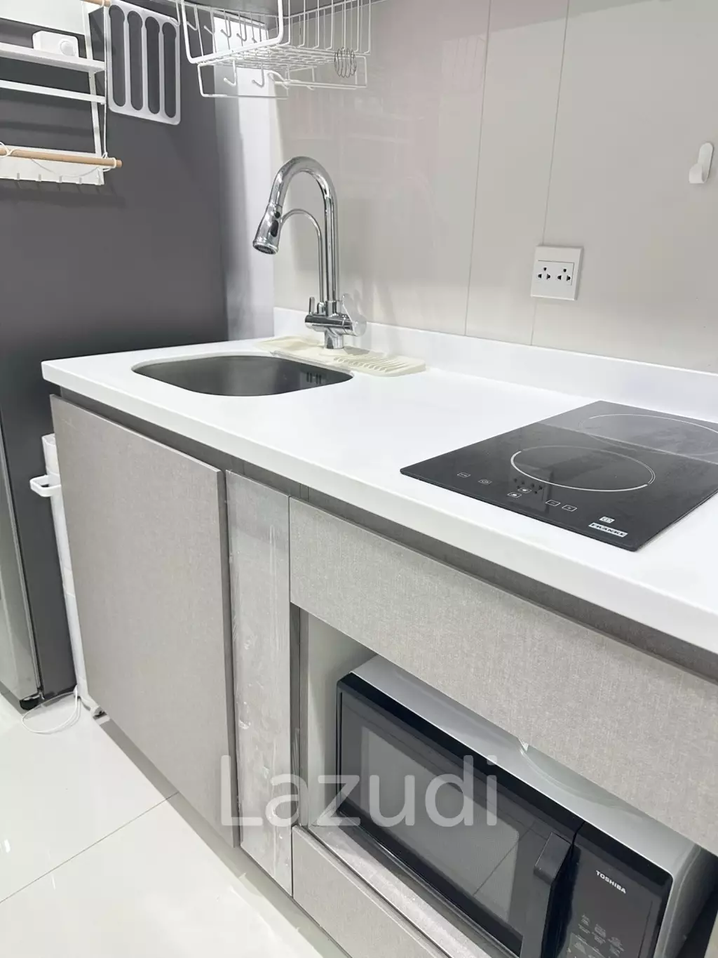 2 Bed 2 Bath 59 SQ.M LIFE Asoke - Rama 9