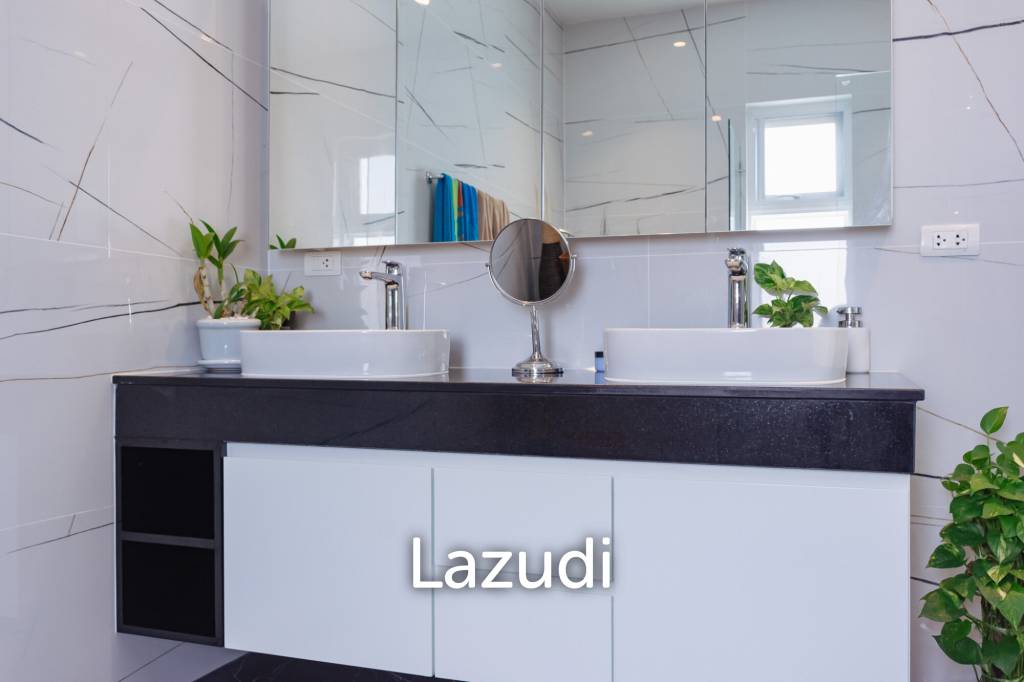 1,123 ตร.ม 3 เตียง 3 อาบน้ำ วิลล่า For ขาย