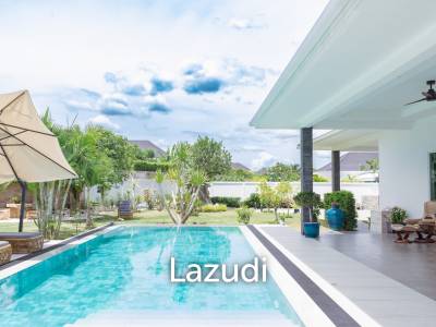 ARIA 2 :  Stunning 3 Bed Pool Villa with nice garden