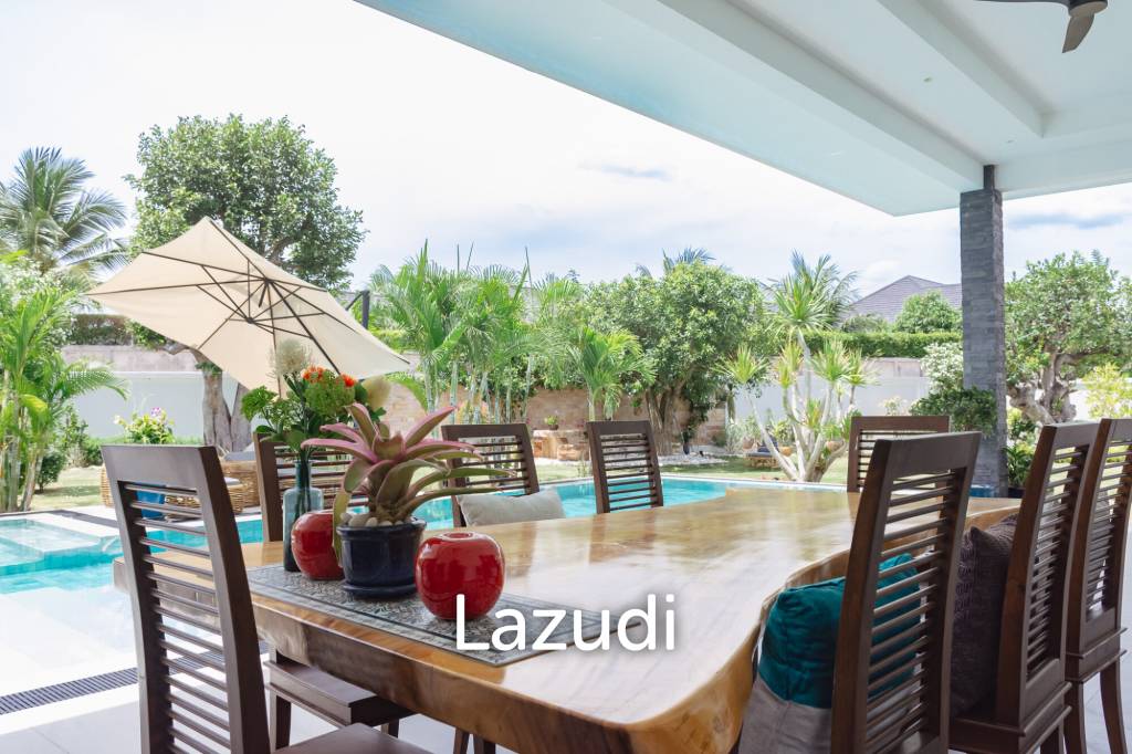 1,123 ตร.ม 3 เตียง 3 อาบน้ำ วิลล่า For ขาย