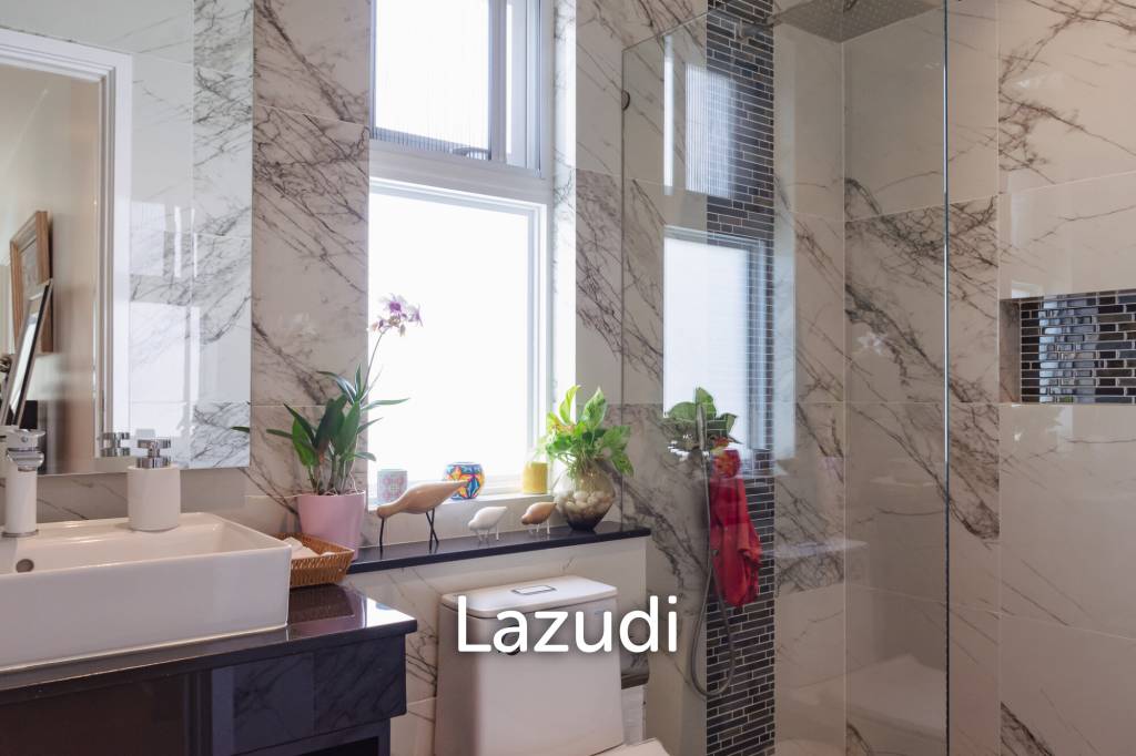 1,123 ตร.ม 3 เตียง 3 อาบน้ำ วิลล่า For ขาย