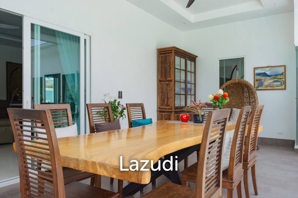 1,123 ตร.ม 3 เตียง 3 อาบน้ำ วิลล่า For ขาย