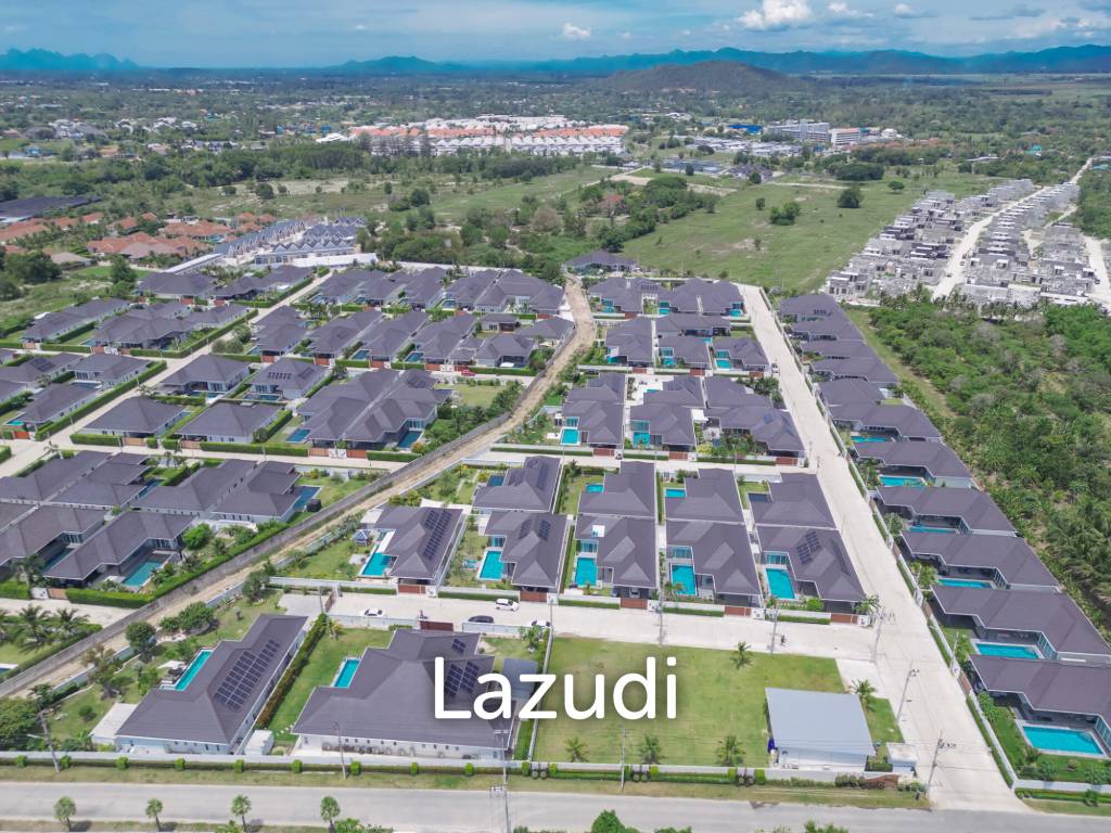 1,123 ตร.ม 3 เตียง 3 อาบน้ำ วิลล่า For ขาย