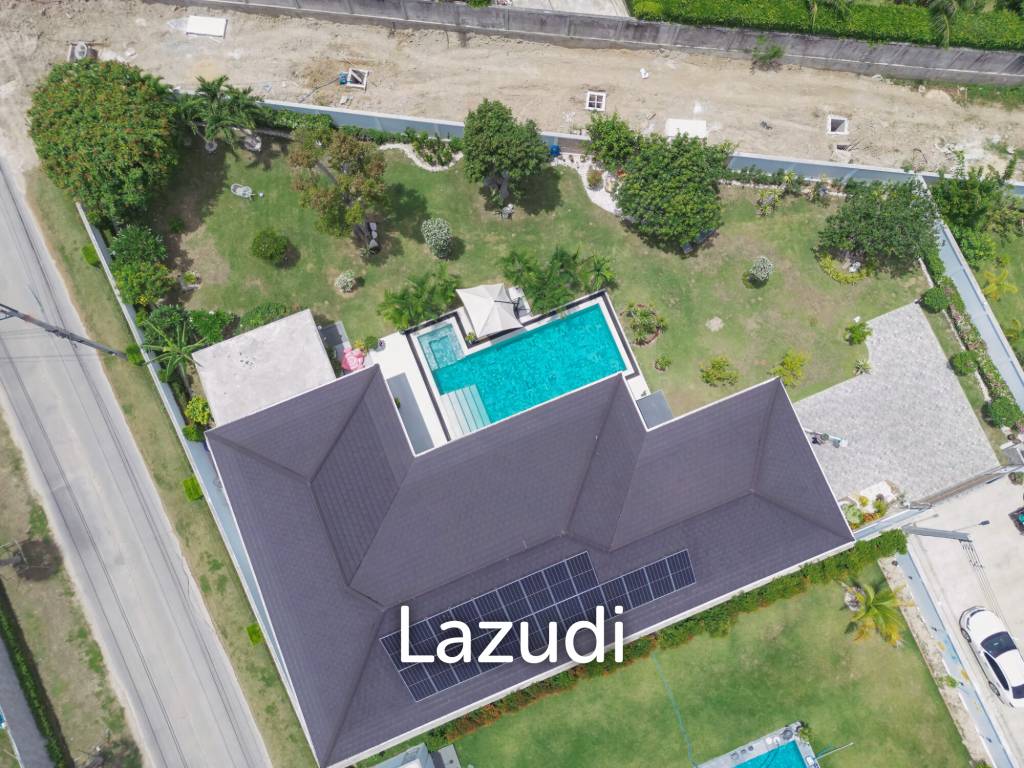 1,123 ตร.ม 3 เตียง 3 อาบน้ำ วิลล่า For ขาย